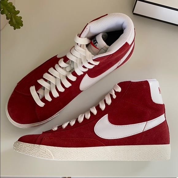NWT Nike blazer mid red sneakers - Picture 7 of 9